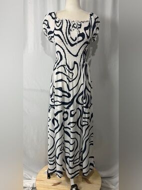 NWT Kindred Anthropologie Women's Zebra Print Maxi Dress Smocked XL